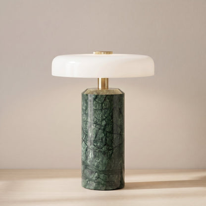 Kabellose Tischlampe aus Marmor und Glas