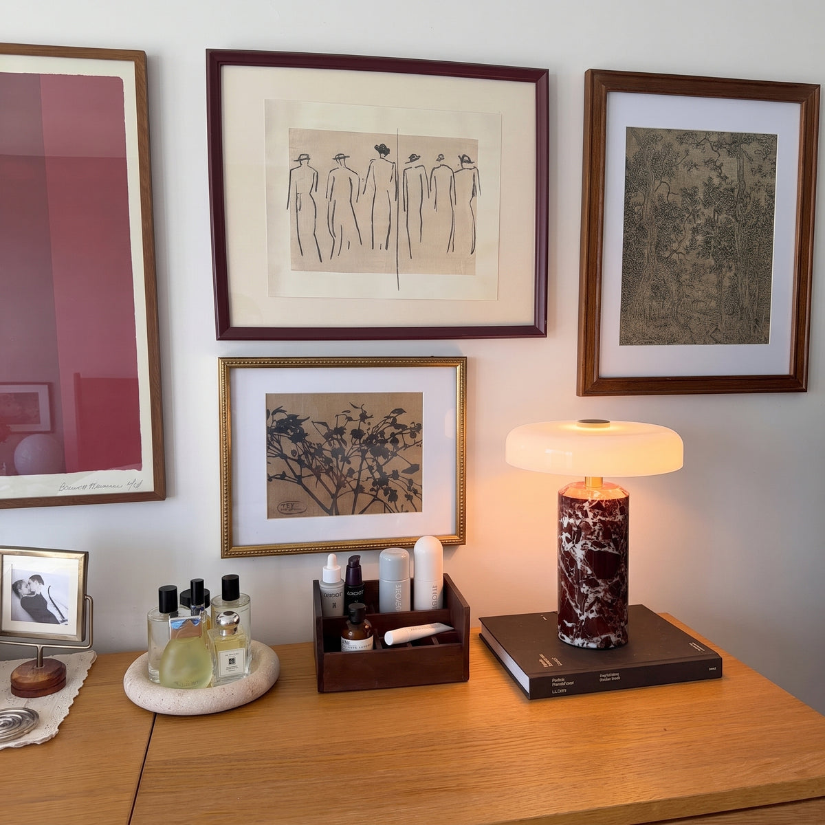 Kabellose Tischlampe aus Marmor und Glas